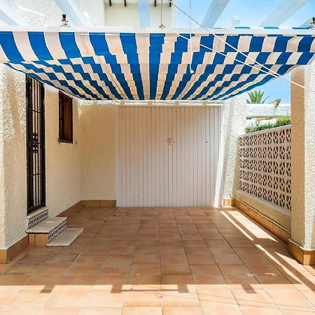 Mayor Zenia Tatil Evi Orihuela