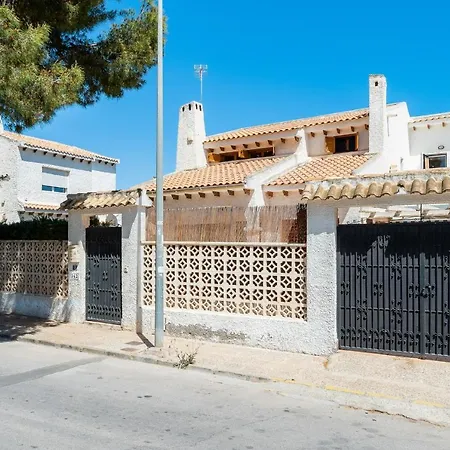 Mayor Zenia Apartment *