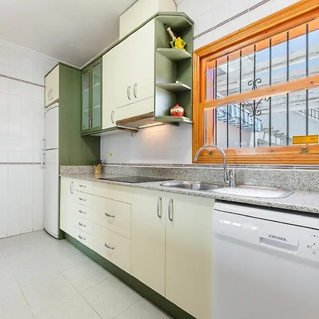 Mayor Zenia Apartment