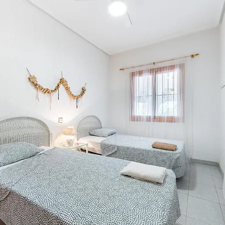Mayor Zenia Apartment *